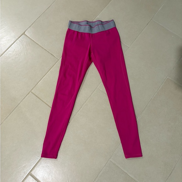IVY PARK Pants - IVY PARK Logo Waistband Leggings size M Beyoncé Jay-Z adidas collab